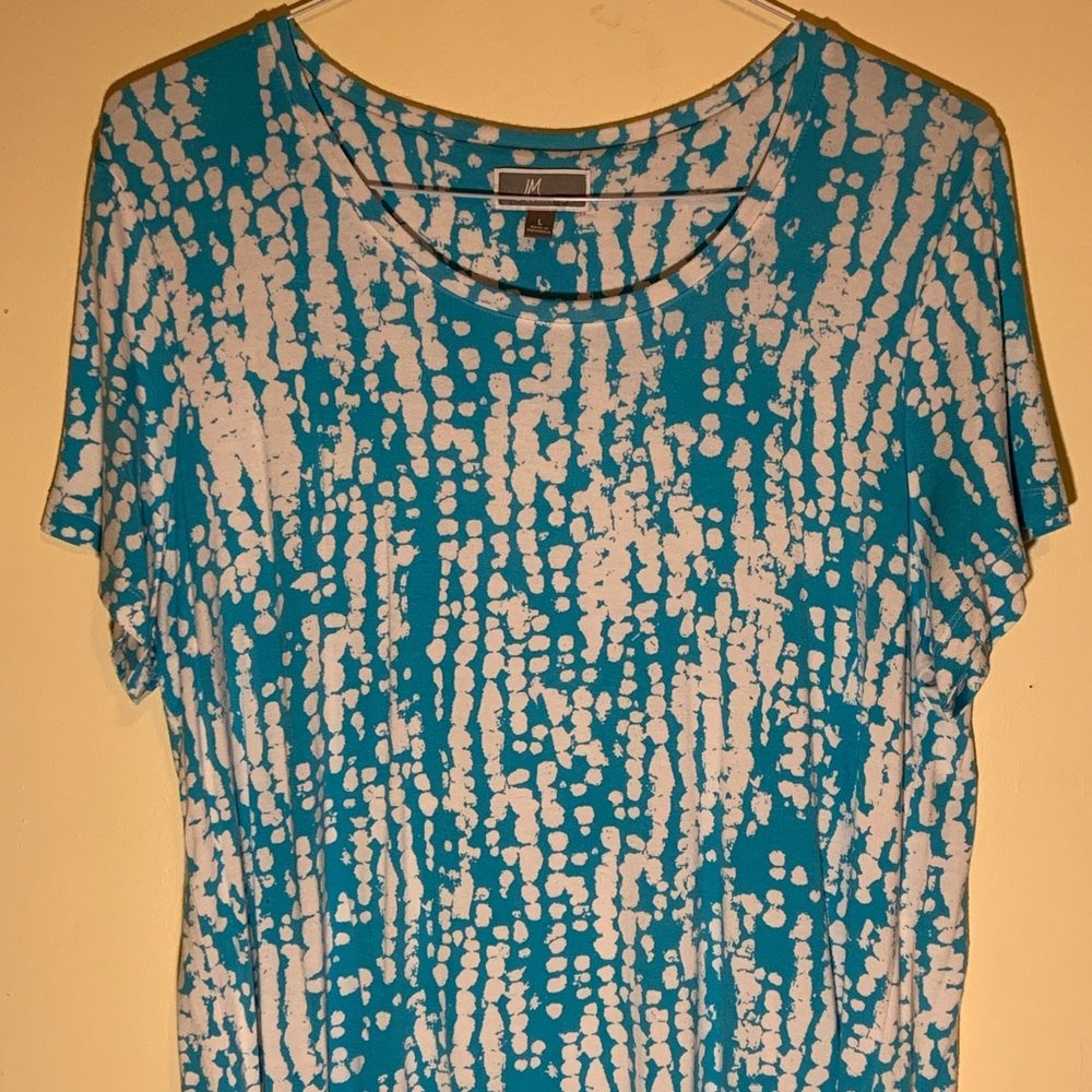 Cotton printed shirt. Short sleeve, comfortable.